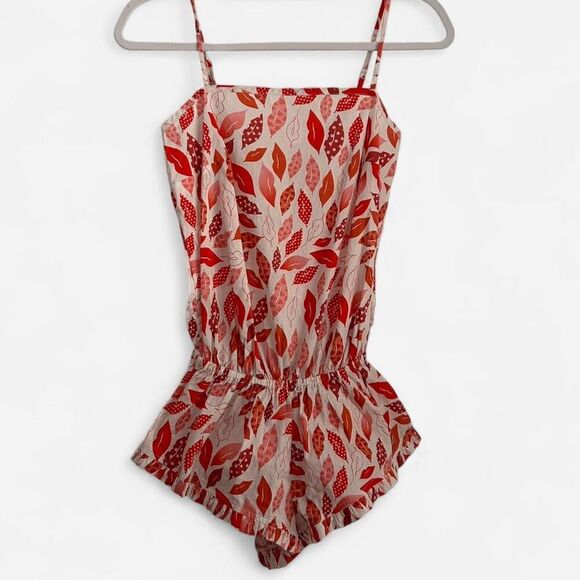 The Lazy Poet Lips Print Pajama Romper  Whimsical Novelty Ruffle Sleepwear new S - Picture 2 of 6
